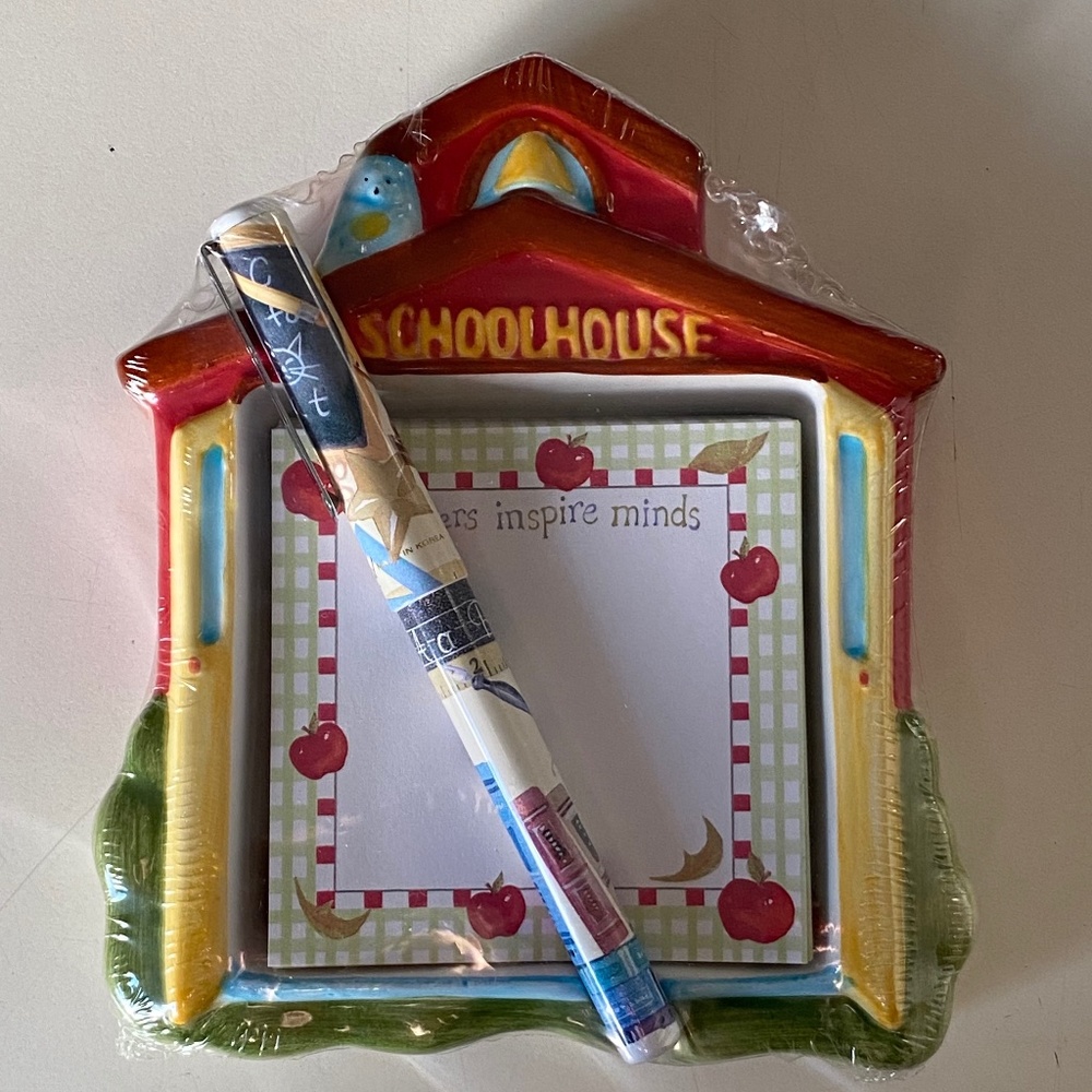 Lady Jayne Schoolhouse Dish w/Loose Sheets & Pen